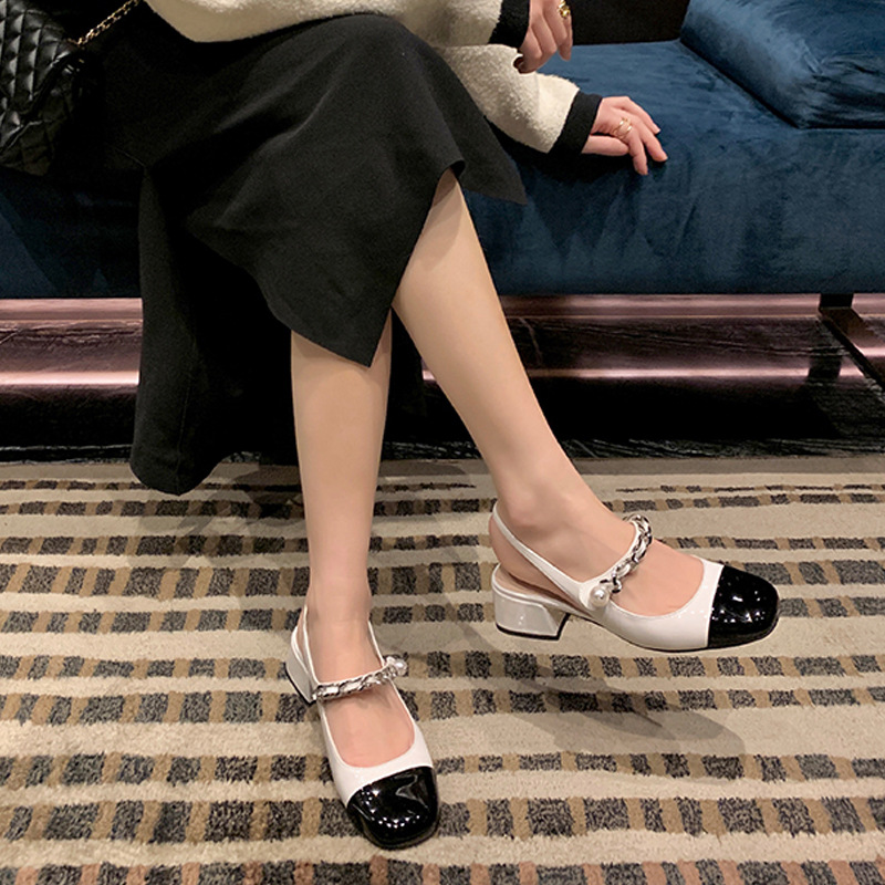 Mary Jane sandalias de tacón grueso mujer Baotou Pearl zapatos de mujer 2023 nuevas sandalias de estilo francés retro de una línea con hebilla pequeña fragancia
