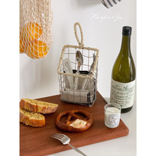 ���W�L�F�z�����s���ռ{�@�N���ɑҒ�����ռ{����ʳ����������