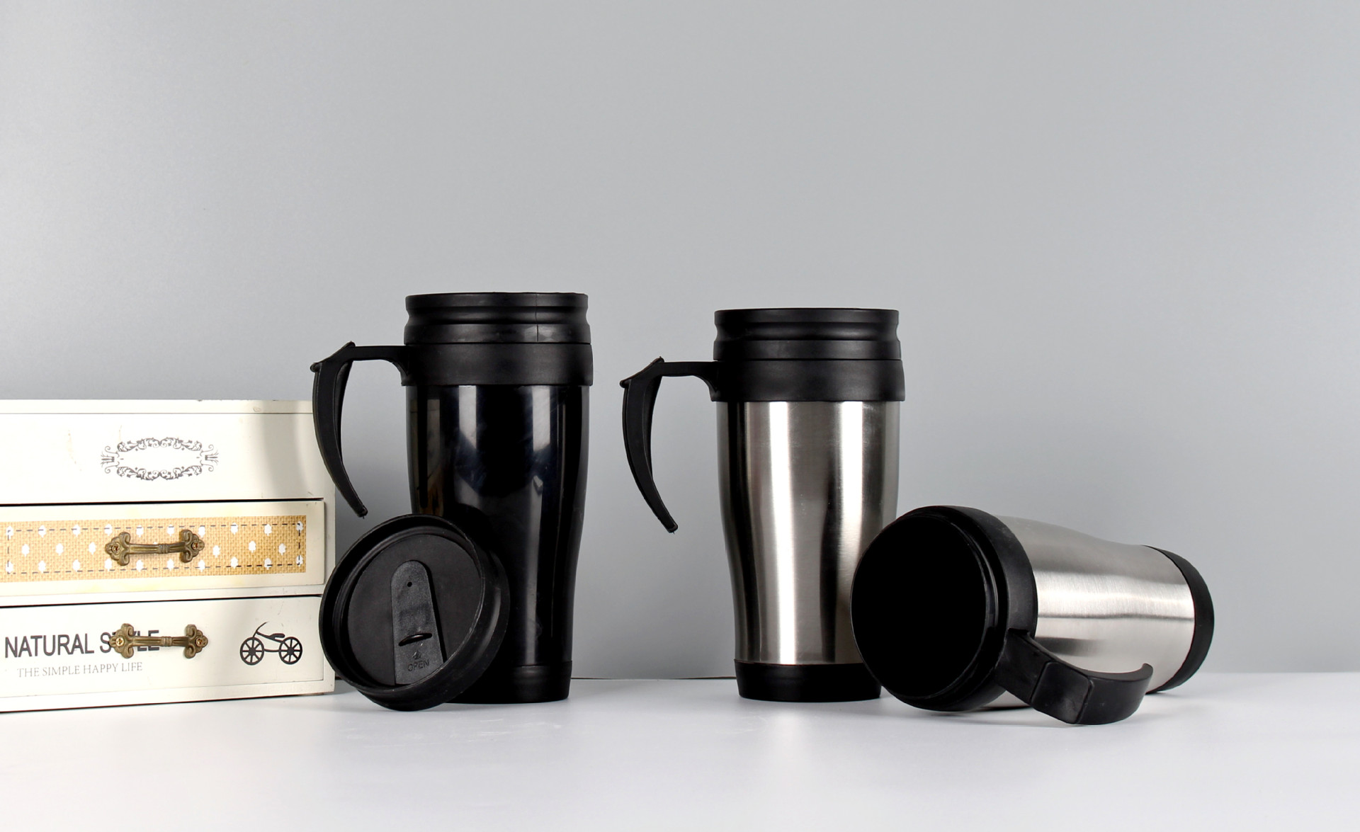 Double-wall Insulated Travel Mug For Drinks With Custom Print_voghion.com