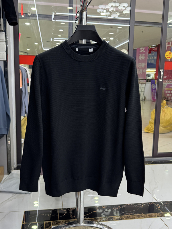 Pure Black Embroidered Style, Round Neck Pullover, Casual Base Layer, Slightly Thin, Cut Label Men's Clearance Sweater 471 Pure Black Embroidered Style, Round Neck Pullover, Casual Base Layer, Slightly Thin, Cut Label Men's Clearance Sweater 471