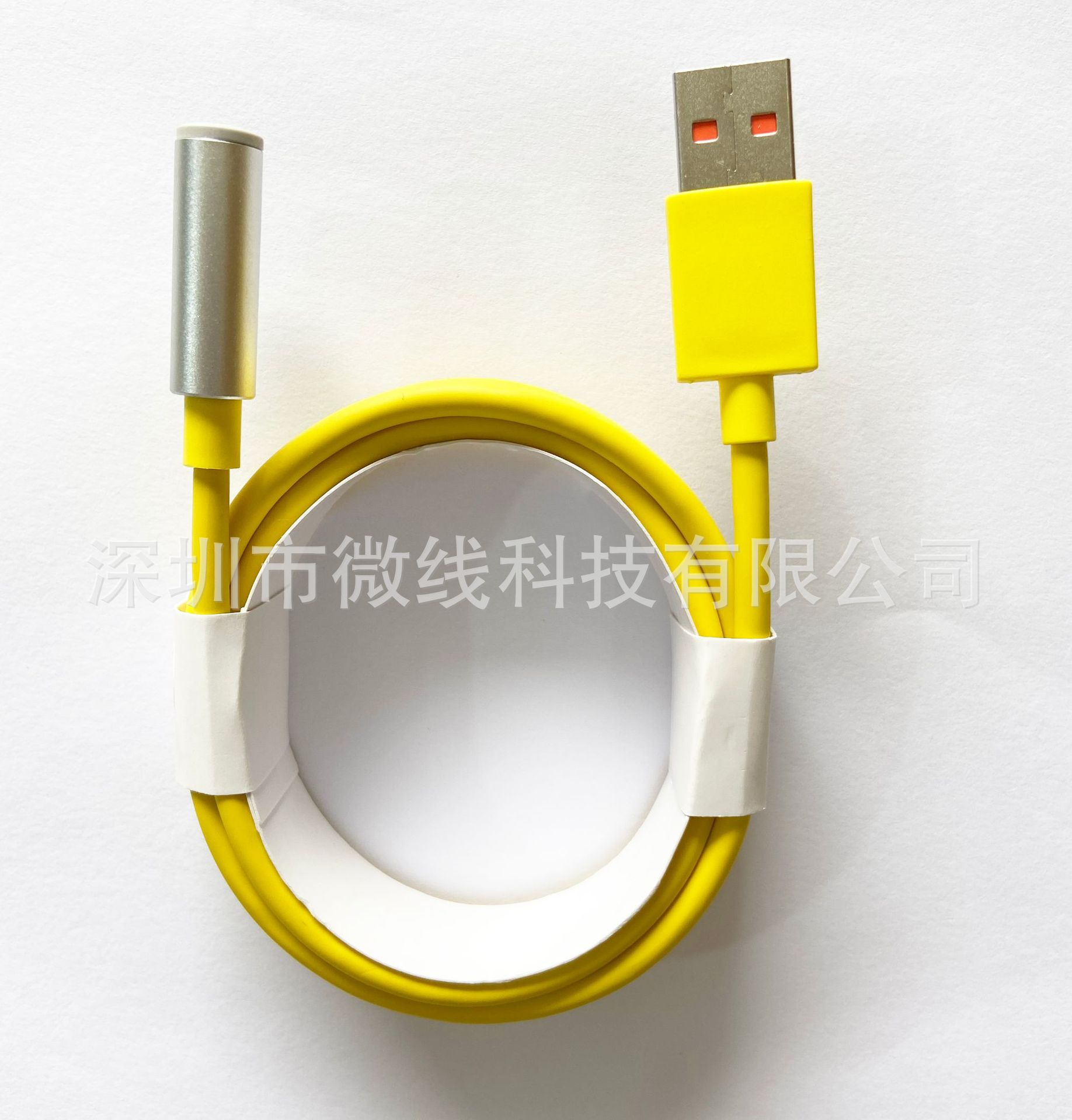 C005 codo 120W/67W amarillo 1,8 M