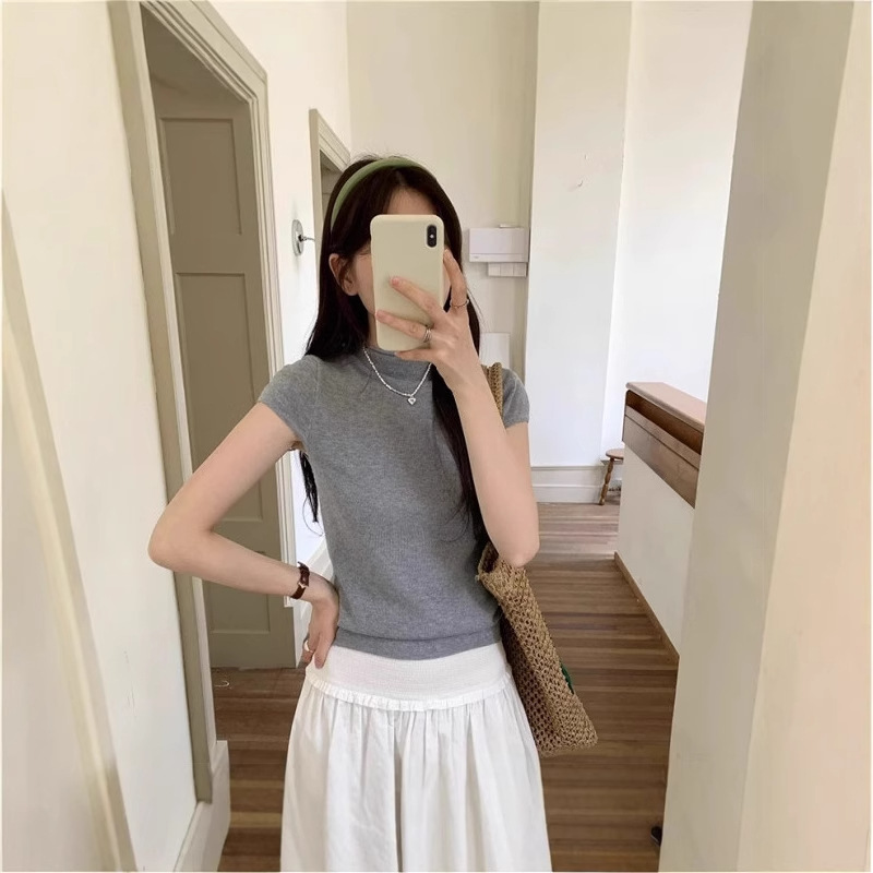 회색