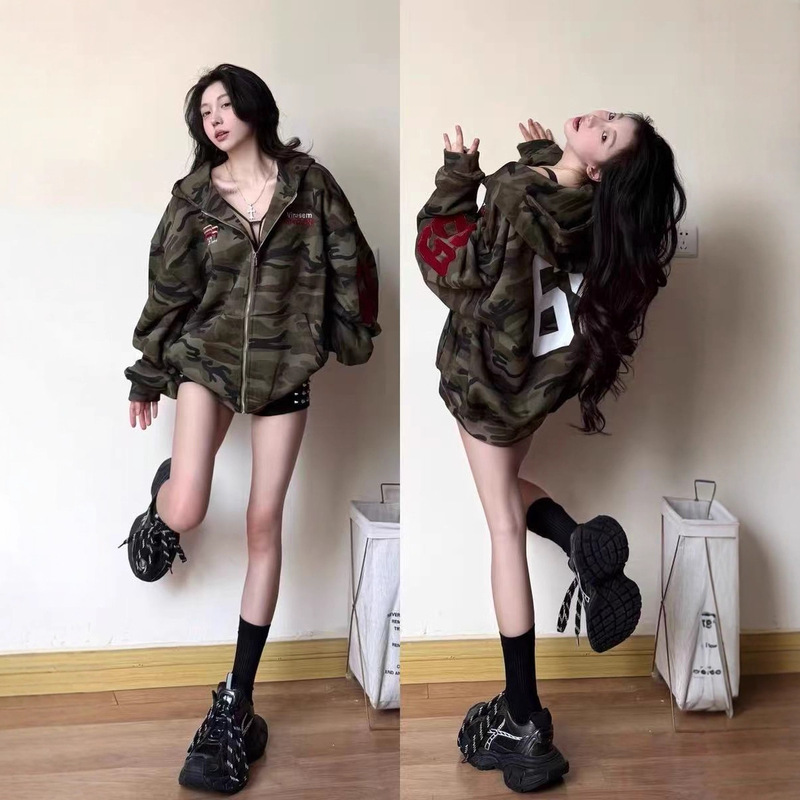 American Retro Camouflage Jacket for Women Autum 2025 New Towel Embroidered Loose Versatile Casual Cardigan Hooded Sweatshirt