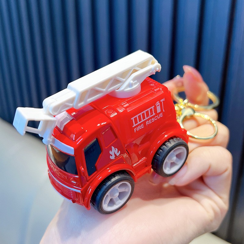 Aleación combinación Jeep Tire hacia atrás modelo de coche llavero bicicleta colgante creativo motocicleta bolsa llavero