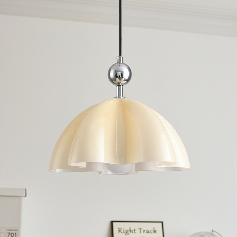 Lámpara de restaurante medieval francesa nórdica postmoderna de cristal crema red lámpara roja dormitorio casero café lámpara de mesa