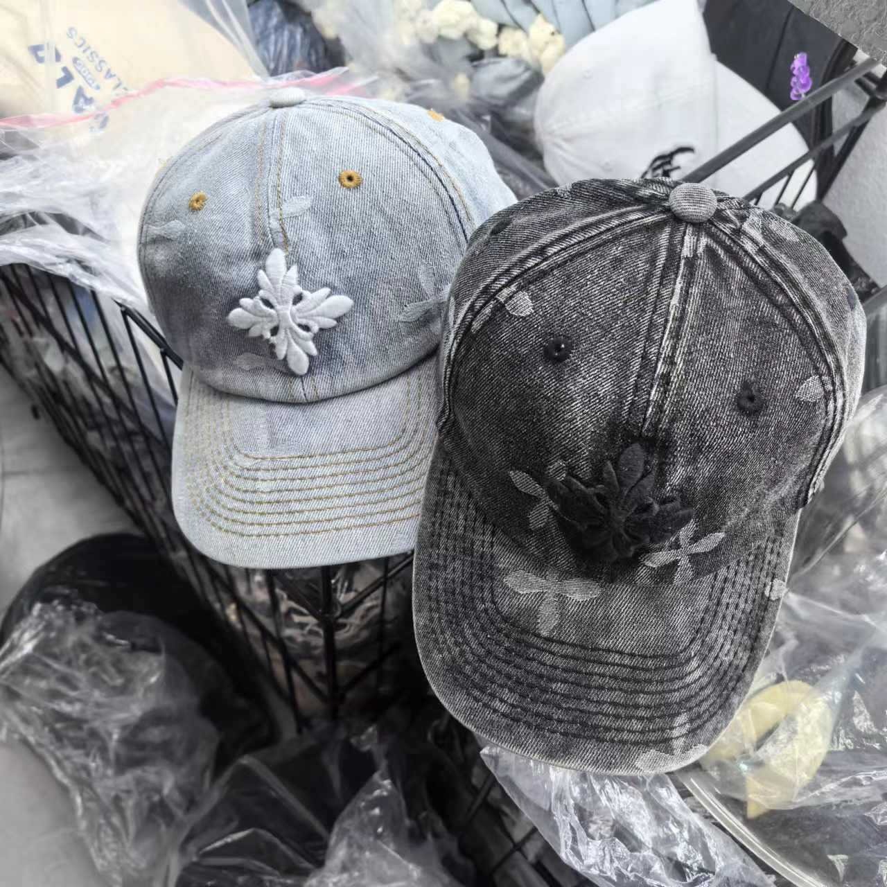 Fashionable retro denim baseball cap