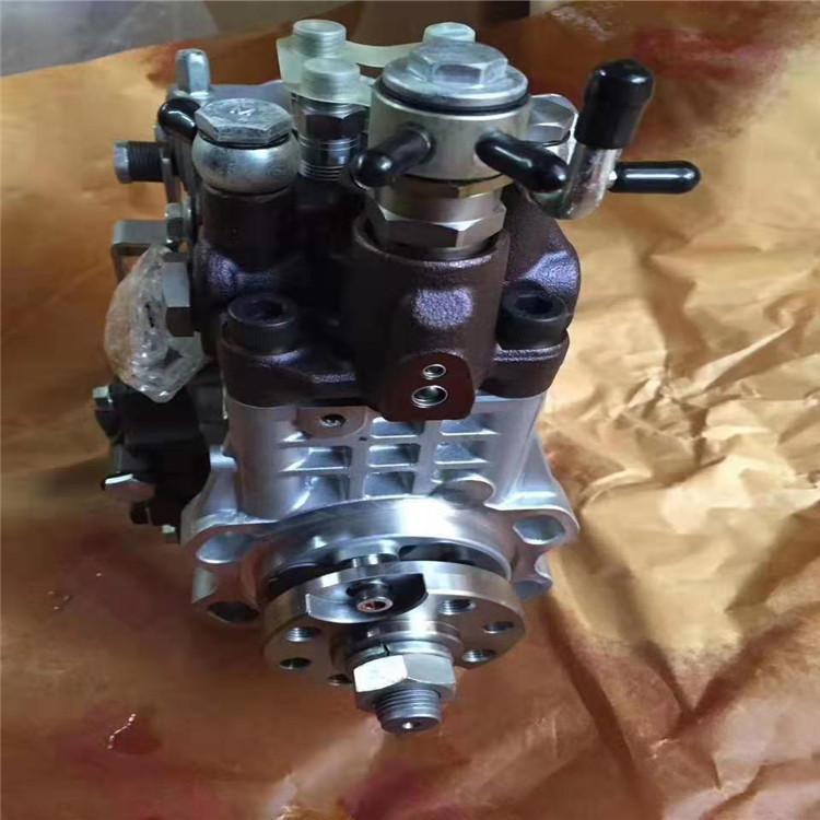 现货供应PC200-8柴油泵 挖掘机各机型柴油泵 机油泵 喷油嘴