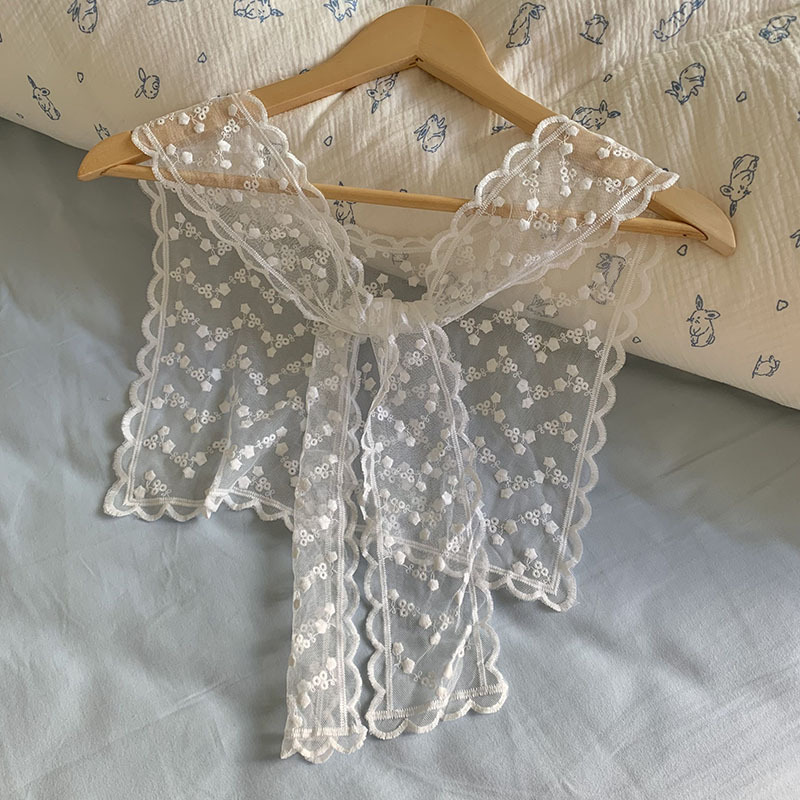 Chal de encaje para mujer, nuevo estilo, temperamento hueco de alta gama, chal de moda de todo fósforo, chal de chaleco pequeño