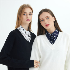 South Korea wave point decorated took fake collar shirt collar in black and white sweater shirt collar
