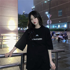 2023年新型香港風超火反射模様プリント半袖tシャツ女装新型ゆるい中長上着