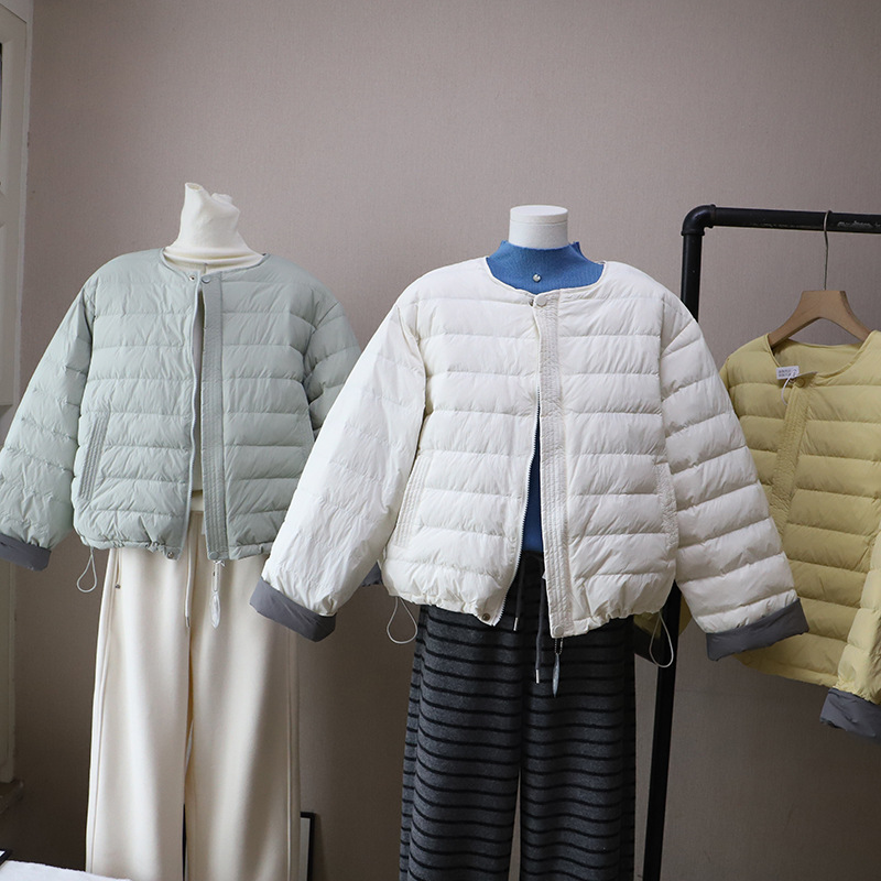 [比正]2025秋冬新韩版圆领排骨羽绒服女轻薄小个子白鸭绒外套5499