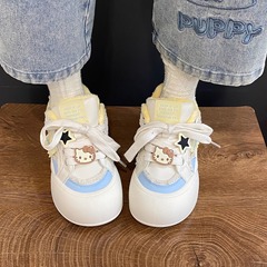 ニッチオリジナルキティ猫ラージヘッドシューズ女性用 2025 春の新作ホットスタイル多用途学生厚底パンシューズ