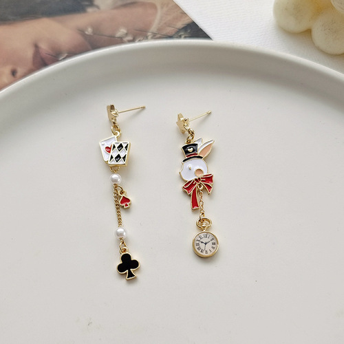 Self-designed personalized funny S925 silver needle playing card earrings cute little rabbit asymmetrical earrings H5229