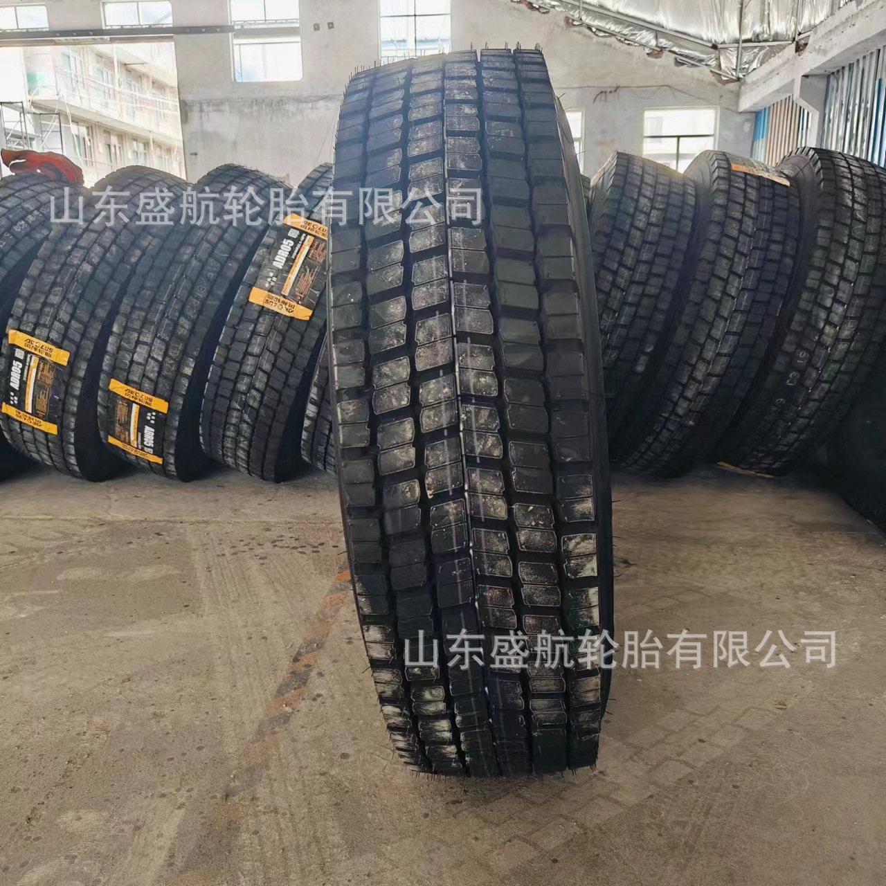 AEOLUS/风神全钢丝吊车真空轮胎315/80R22.5 ADR05耐磨麻将块花纹