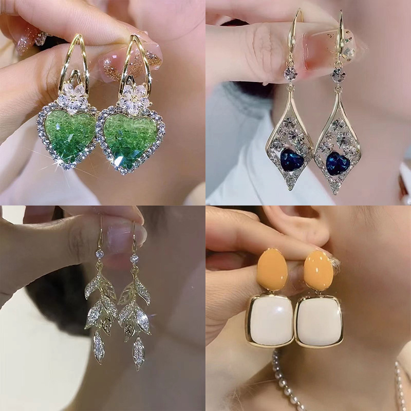 25g Weight Artificial Crystal Inlay Material Drop Earrings Classification 1 Pair Glam Geometric Inlay Alloy Artificial Crystal Drop Earrings