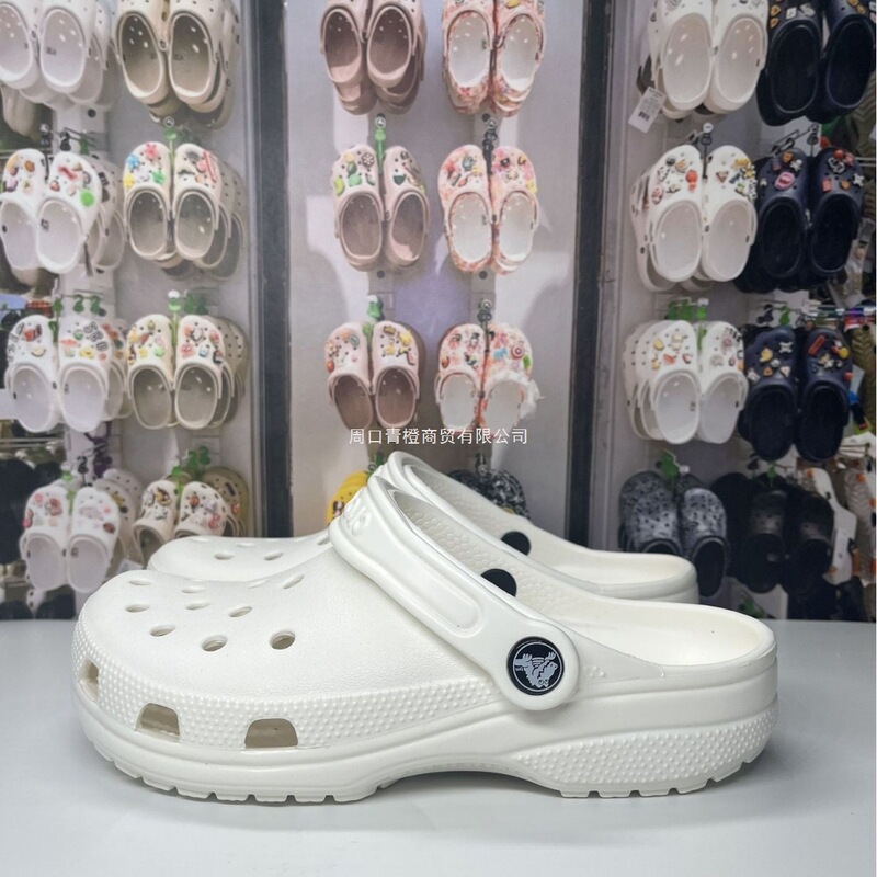 Crocs Classic Clogs for Men and Women, Non-Slip Couple Style Beach Sandals 10001