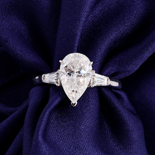 Main Stone 3 karat Drop Shape Mosang Diamond Ring Women's Niche Design Ins Finger Ring Three Main Stone Light Luxury Ring