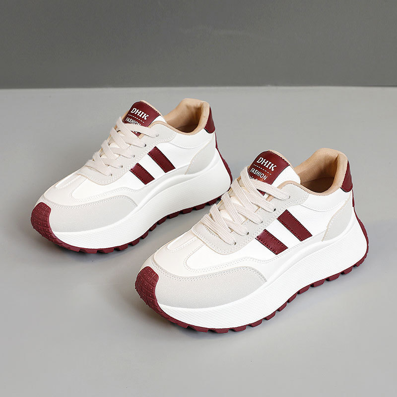 Ins Korean Version of the New Dad Shoes for Women 2026 Spring Student Running Sports Casual Leather Breathable Street Style Bn022