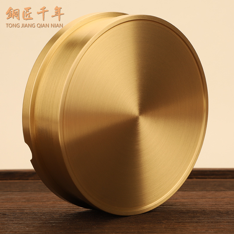 COPPERSMITH MILLENNIUM BRASS BRASS BRASH 재떨이 사무실 가정용 황동 공예 장식품 창조적 인 맞춤형 선물