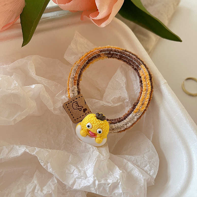 작은 괴물 노란색