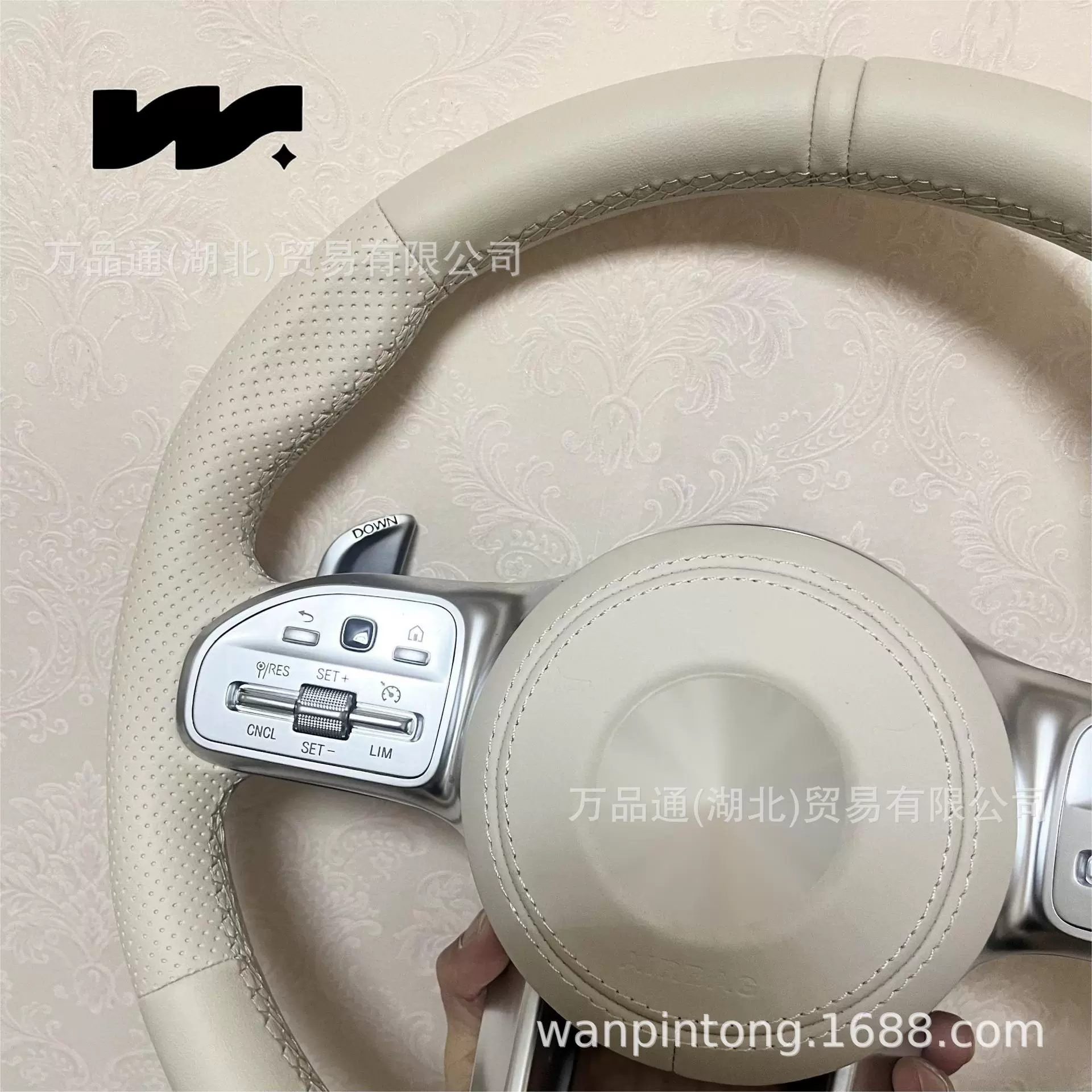 Подходит для старого Mercedes -Benz модифицированное новое AMG кожаное углеродное рулевое колесо AECSG GLC260GLECLSGT