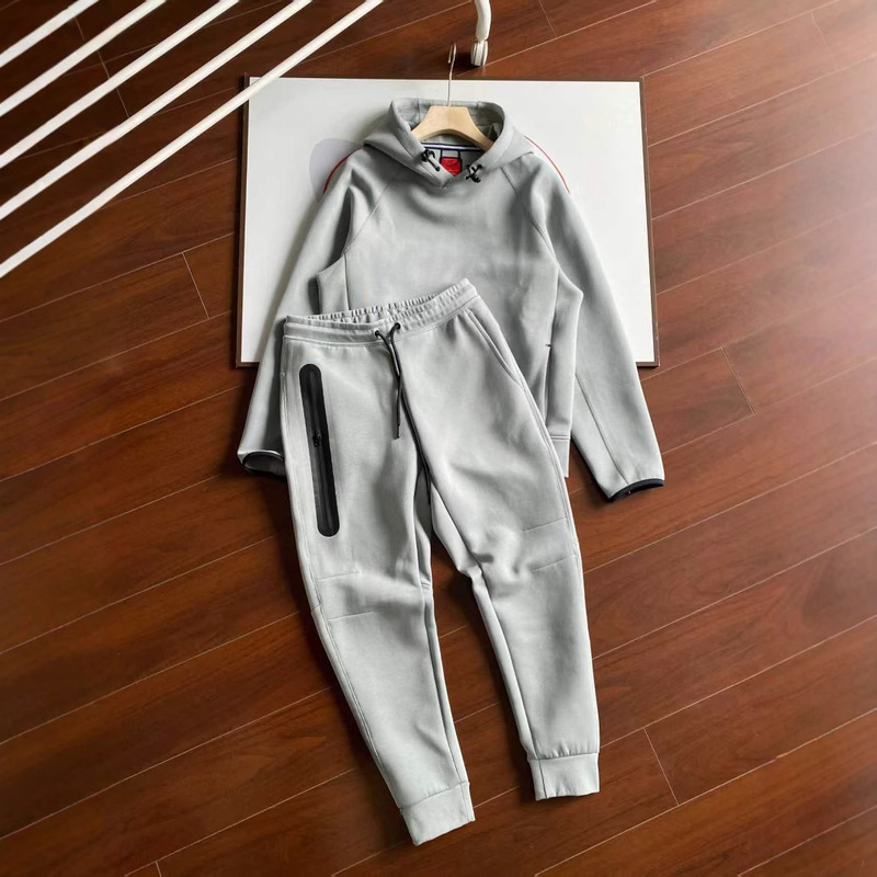 Spring and summer 2025 new leisure sports knitted hooded vests 017 = vests 002 suit Spring and summer 2025 new leisure sports knitted hooded vests 017 = vests 002 suit
