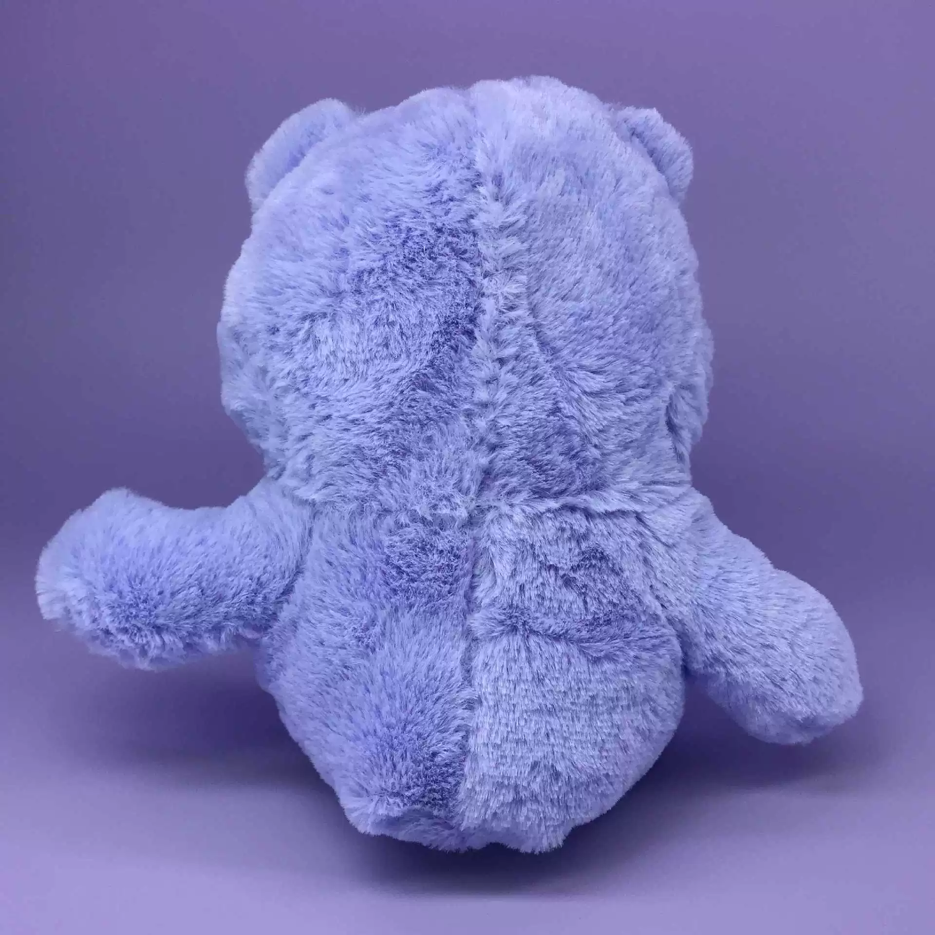 Cartoon appeases rainbow doll, plush toy