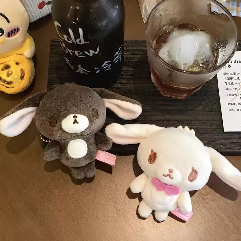 Sanrio's new vintage dessert rabbit cute plush toy, adorable caramel rabbit pendant and decoration wholesale Sanrio's new vintage dessert rabbit cute plush toy, adorable caramel rabbit pendant and decoration wholesale