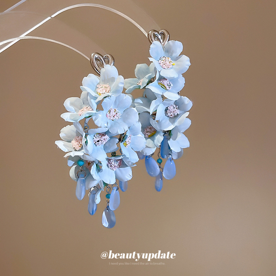 Pendientes de perla de flor azul de tela de aguja de plata Pendientes de ambiente fresco Pendientes de alta calidad de lujo ligero súper hada