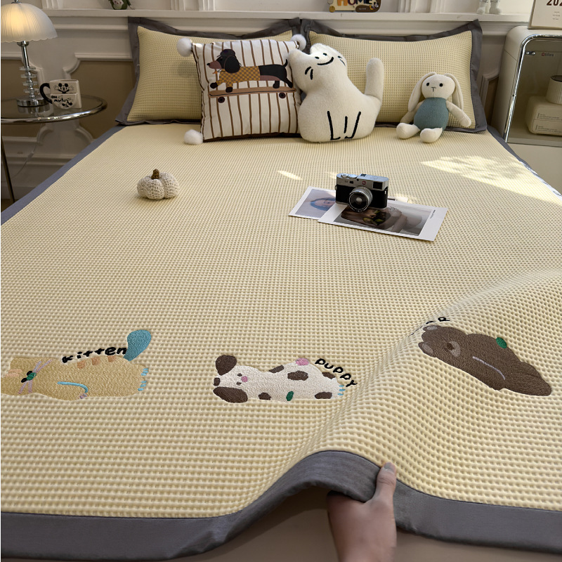 2025 nuevo estilo waffle cool silueta de seda de hielo sábana de cama de una sola pieza funda protectora de colchón fresco funda de cama de dibujos animados