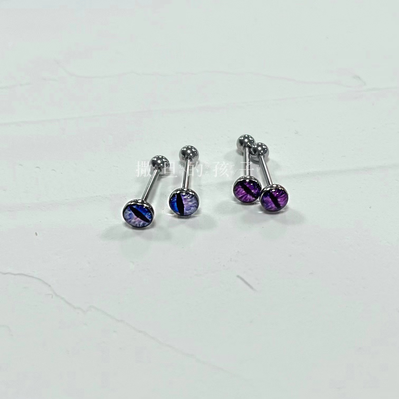 Pointed titanium steel lip stud product view