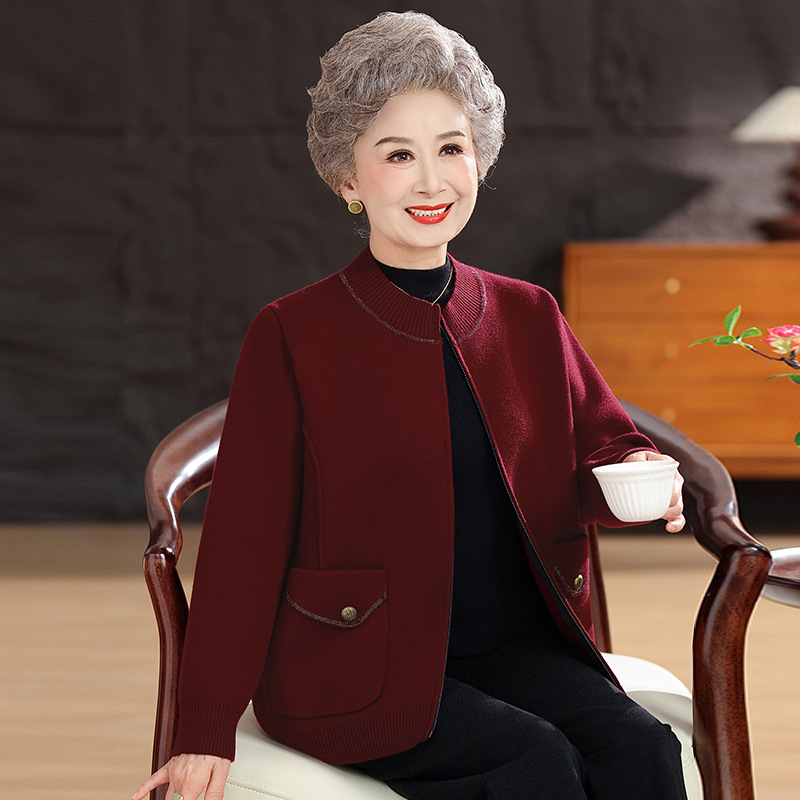 妈妈秋装新款针织羊毛外套女奶奶春秋拉链夹克加肥特大码老人毛衣
