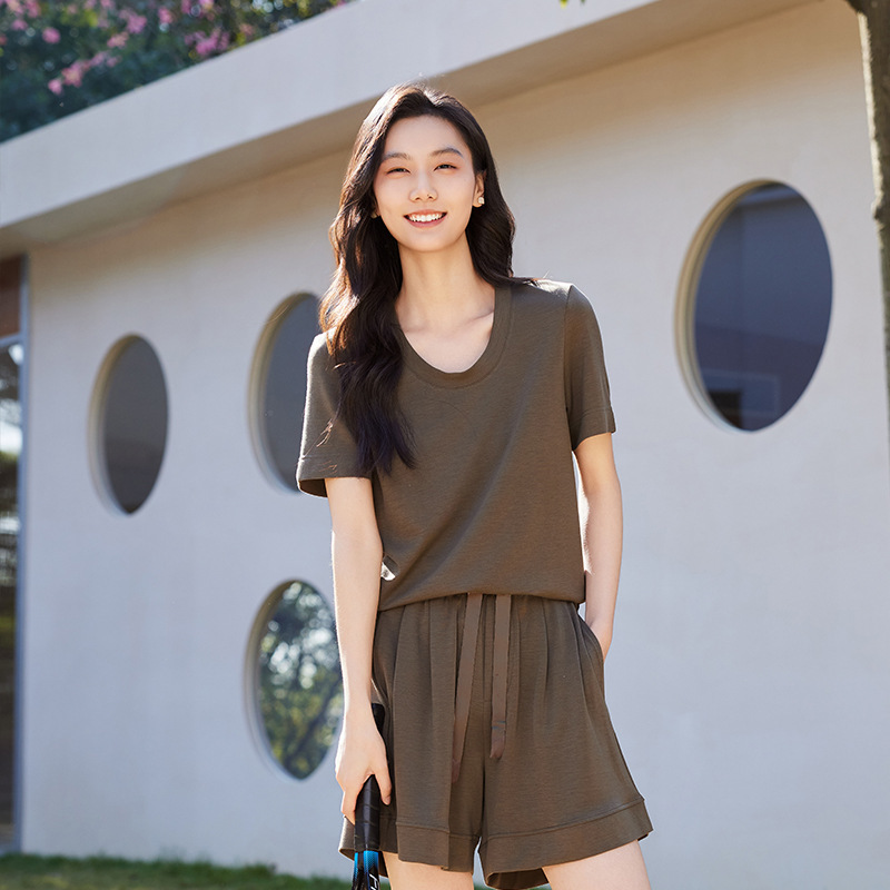 【Benefits】Women's T-Shirt, New Summer Style, Solid Color, Half-Sleeve, Thin, Minimalist, Loose Fit, Slimming, Comfortable Base Layer 【Benefits】Women's T-Shirt, New Summer Style, Solid Color, Half-Sleeve, Thin, Minimalist, Loose Fit, Slimming, Comfortable Base Layer