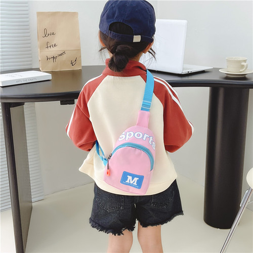 儿童糖果色胸包女童印花字母小包户外旅行游玩包包小女孩单肩小包