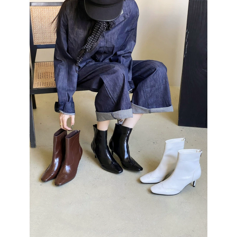 2024 осень и зима новые маленькие квадратные каблуки европейские и американские модные ботинки на высоких каблуках