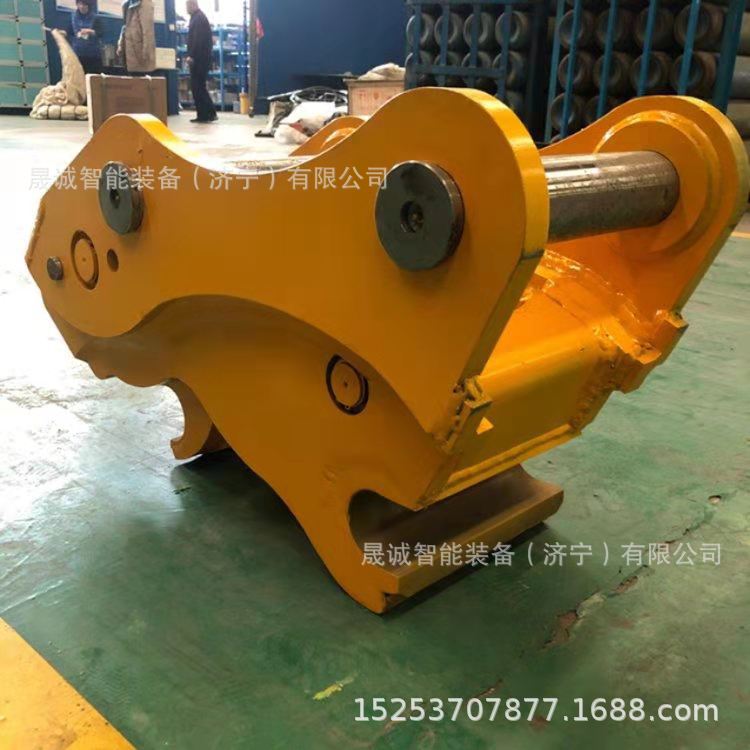 小型挖机快速连接工具液压快换接头机器挖机加装属具