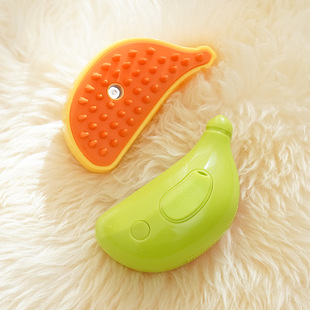 Banana pet spray comb cat and dog electric spray hair removal comb one-key spray anti-fly hair massage brush