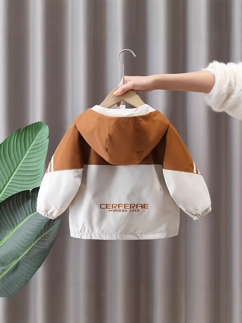 7665 ropa para niños chaqueta de primavera para niños 2025 nueva gabardina con capucha para niños ropa de primavera y otoño color a juego ropa de moda primavera