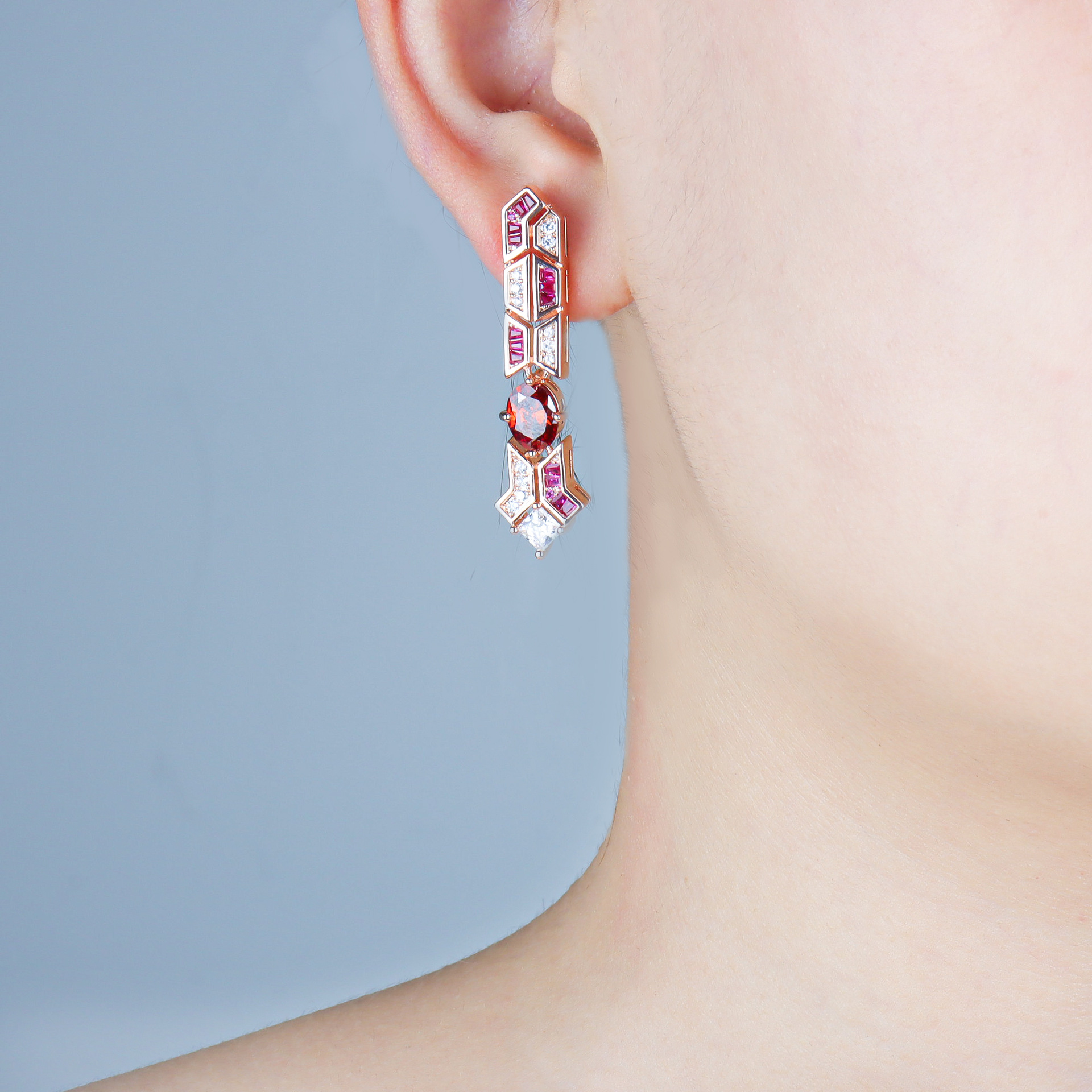 Cubic Zirconia And Pearl Stud Earrings For Everyday Elegance_voghion.com