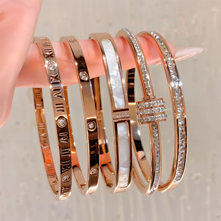 ���C�������y���C��КW���r���֭h���P����CŮ�Ʒ