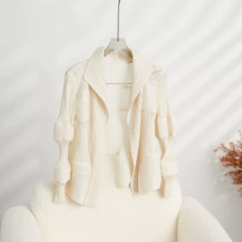 女式T恤;连衣裙;时尚休闲套装