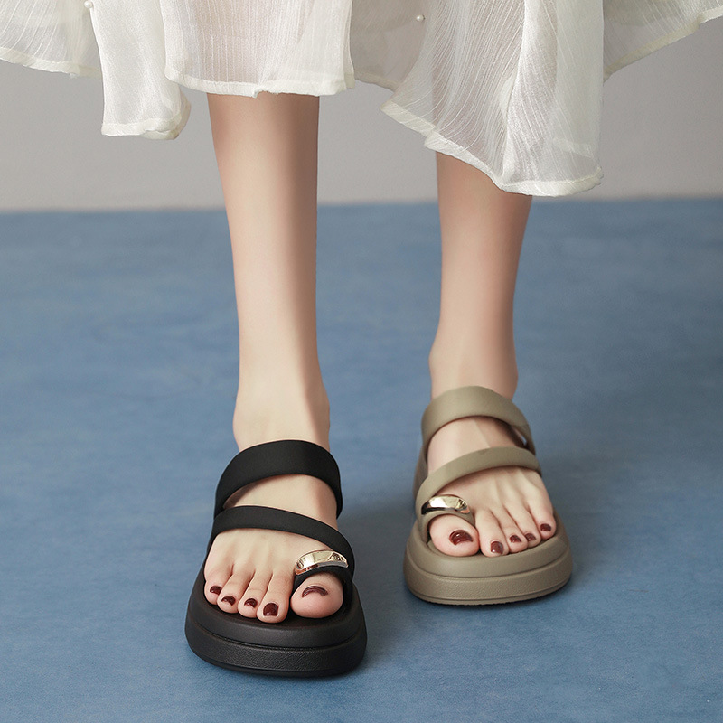 Augu Shi Deng zapatillas de clip para mujeres 2026 nuevo estilo de moda de verano con una falda con un pedazo de zapatillas frías