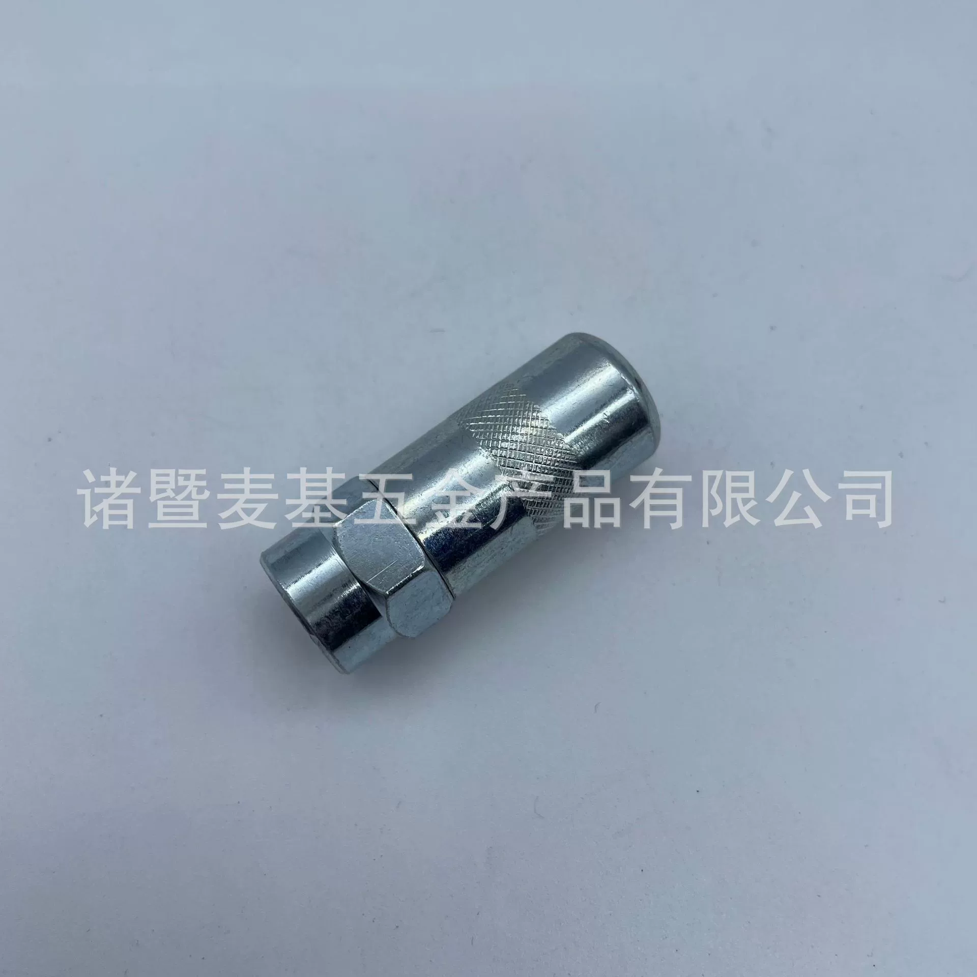 Плоская насадка для смазочного пистолета подходит для аксессуаров для смазочных пистолетов Milwaukee M18 и M12 высокого давления.