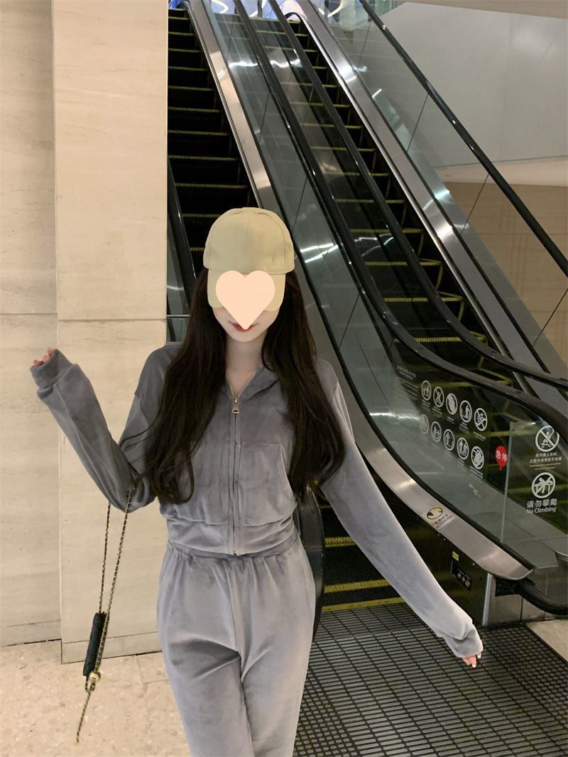 ActiveGo Winter Velvet Running Sports Casual For Women 2025 New Autumn Pure Desire Hooded Sweatshirt Two-Piece Set Trendy_desvips.com