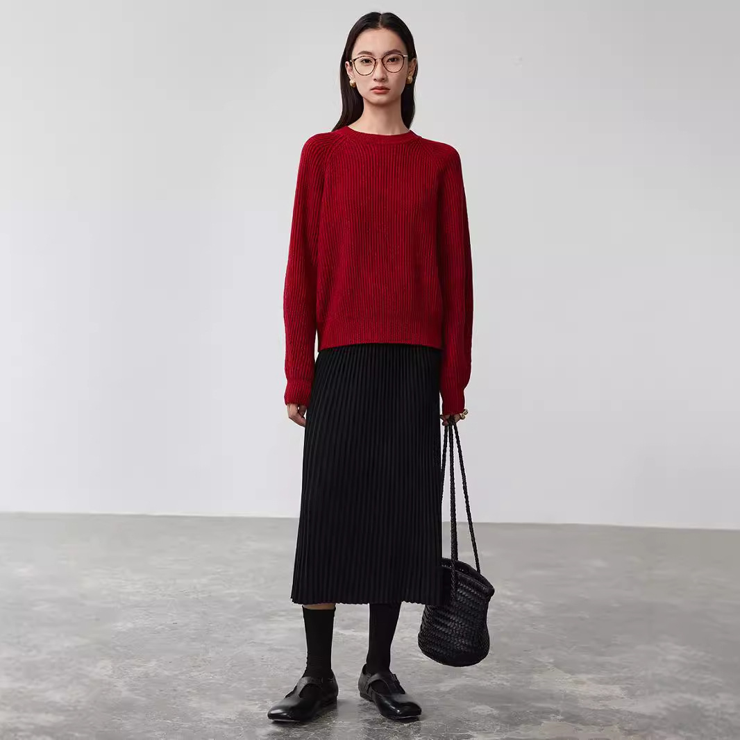 Red short woolen knitted sweater with a round collar