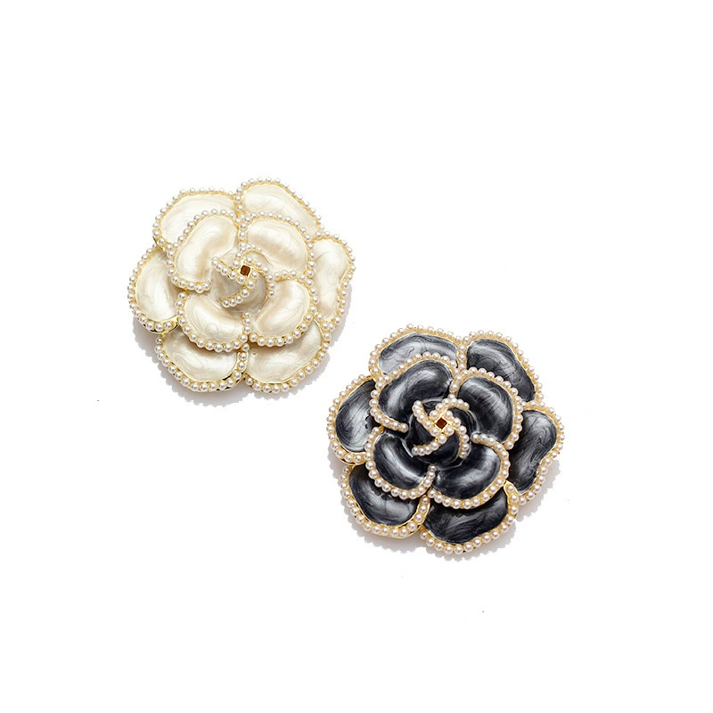 Гребень кузнец Mountain Tea Lapel Pin Brooch, стиль ретро Camellia, эмаль и имитация жемчуга, 4.6 см