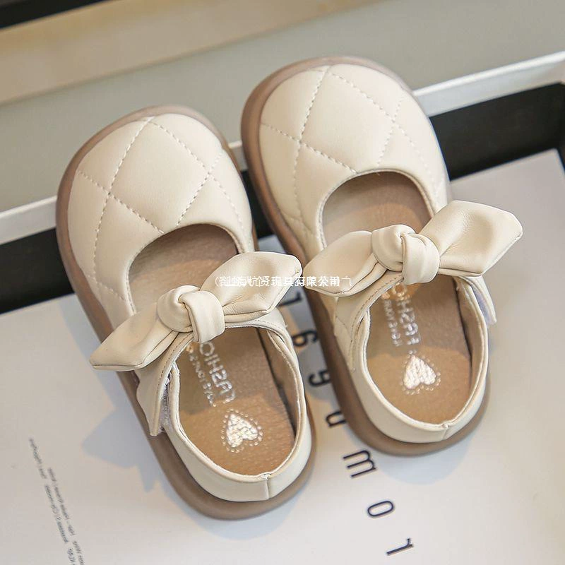 Детские кожаные туфли для девочек, весна-осень, новая модель, для годовалых девочек, туфли-принцессы, модные, дышащие.