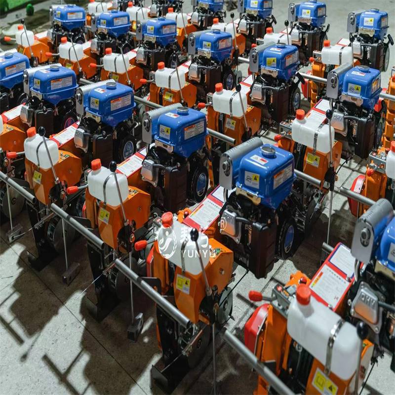 山地单轨道运输机果园机农用齿条式自走爬坡汽油动力搬火车配件设