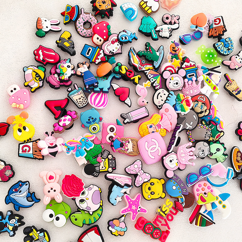 Accesorios de zapatos con agujeros lindos de dibujos animados zapatos zapatos con botones de flores zapatos con agujeros decorativos accesorios de zapatos de bricolaje desmontables