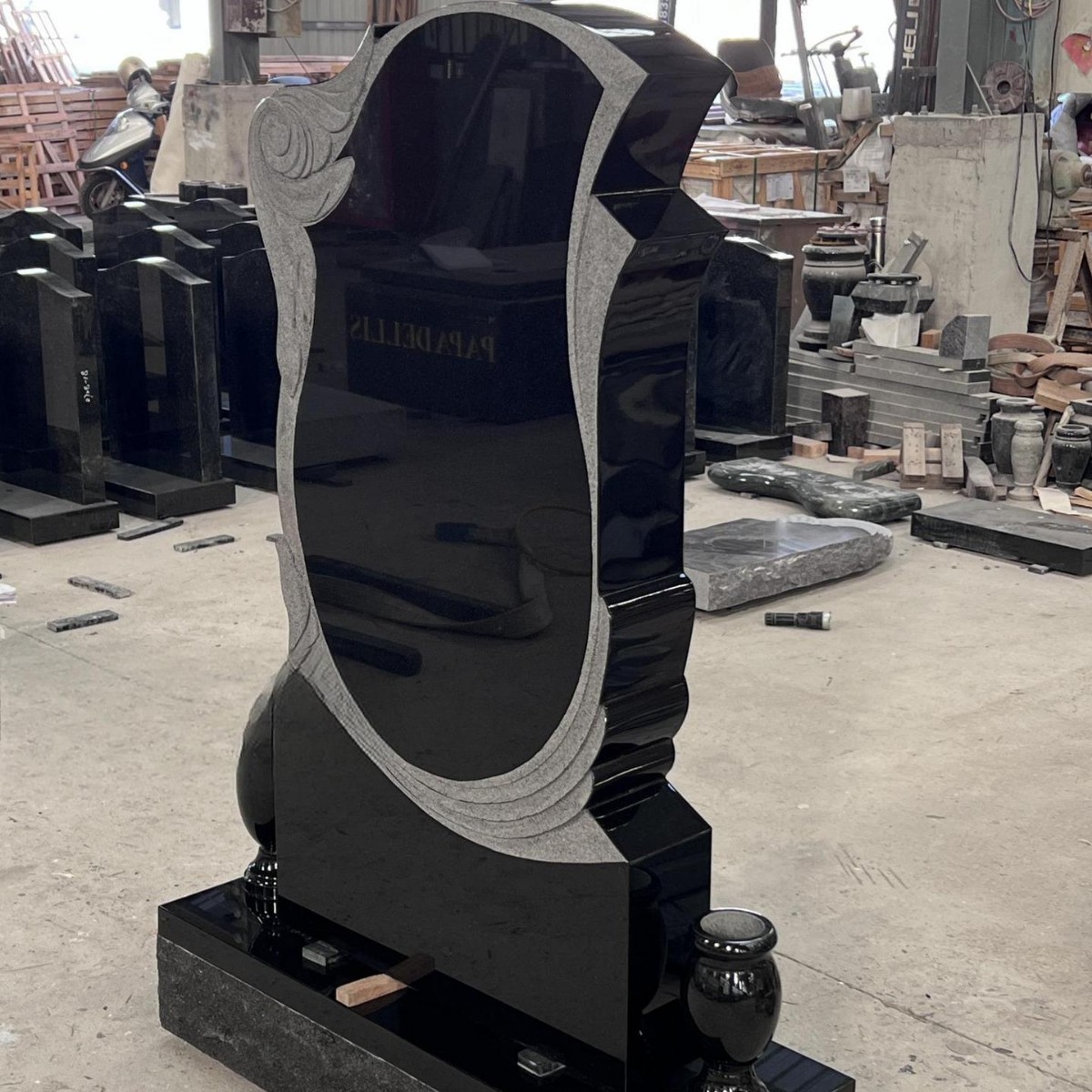 定制工厂直销高端黑色花岗岩墓碑 - 艺术雕花纪念墓碑